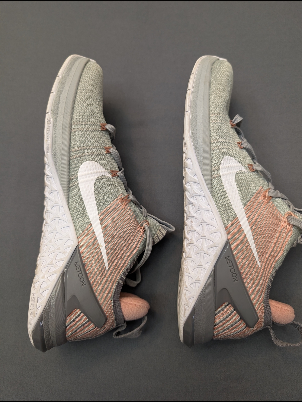 Nike Metcon DSX Flyknit Training Shoes Womens 9 Gray Pink CrossFit Gym - Picture 3 of 9